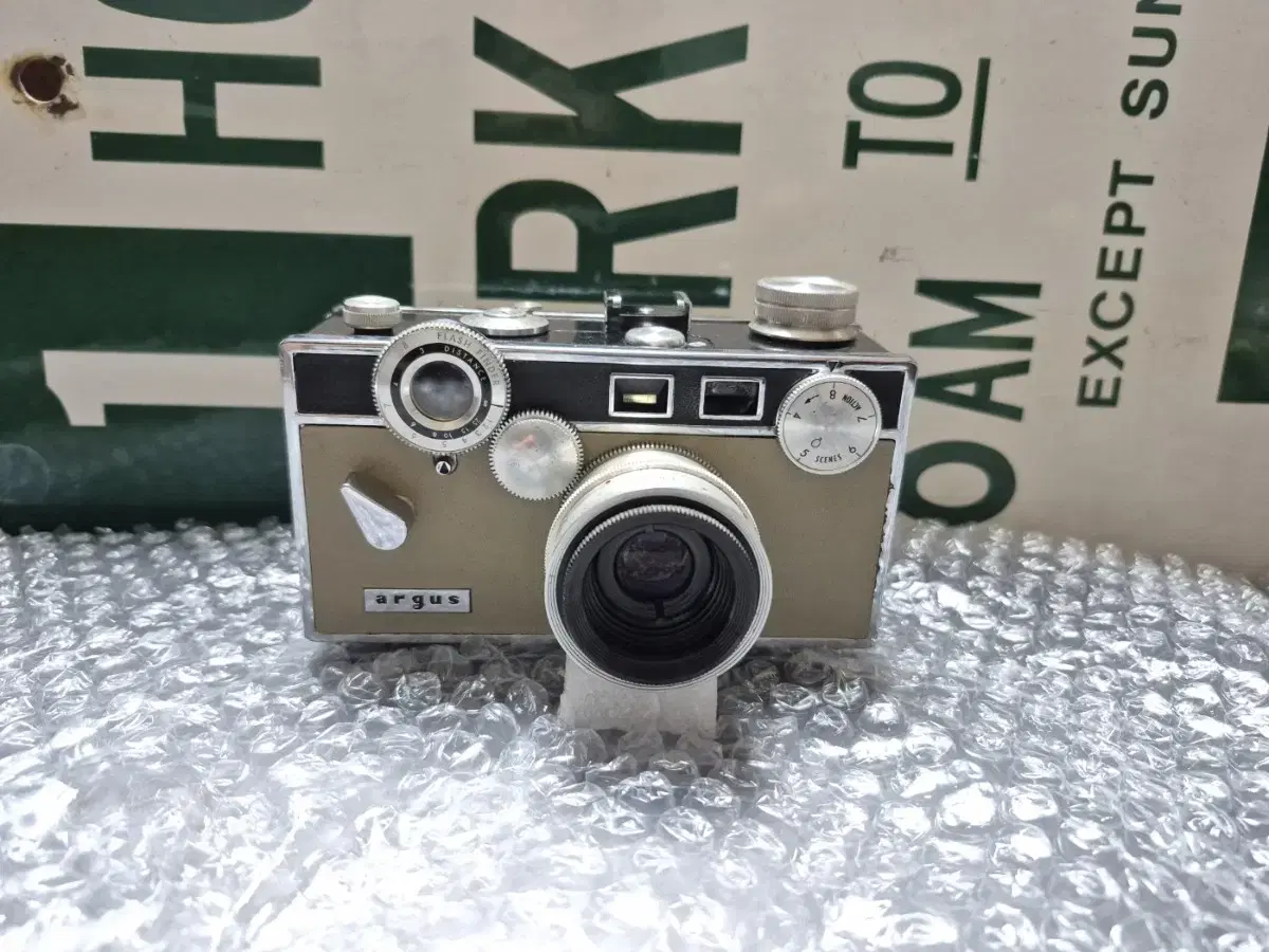argus c3 美品　レア色 Argus C3 - フィルムカメラレビュー｜Hisa Foto